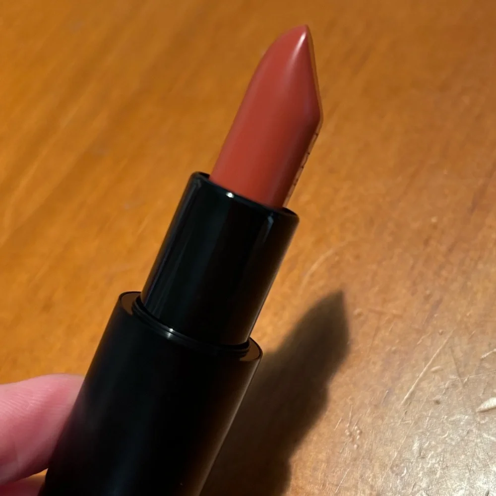 NARS Explicit Lipstick Luscious